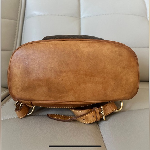 Louis Vuitton MM monogram backpack - Picture 2 of 9